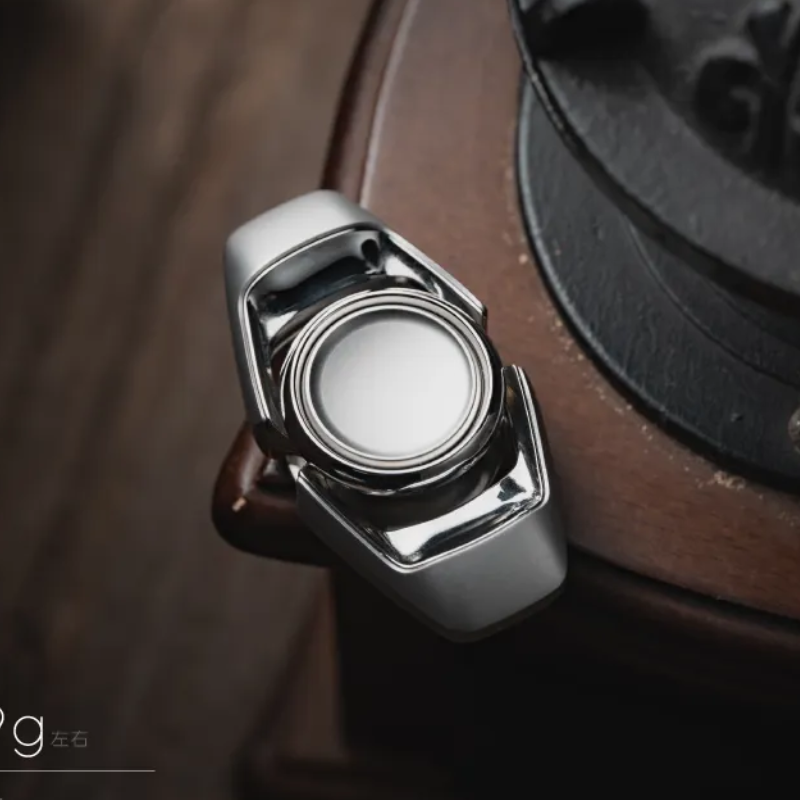 Liquid Two-Page Gyroscope