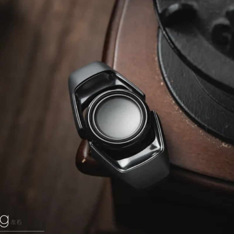 Liquid Two-Page Gyroscope